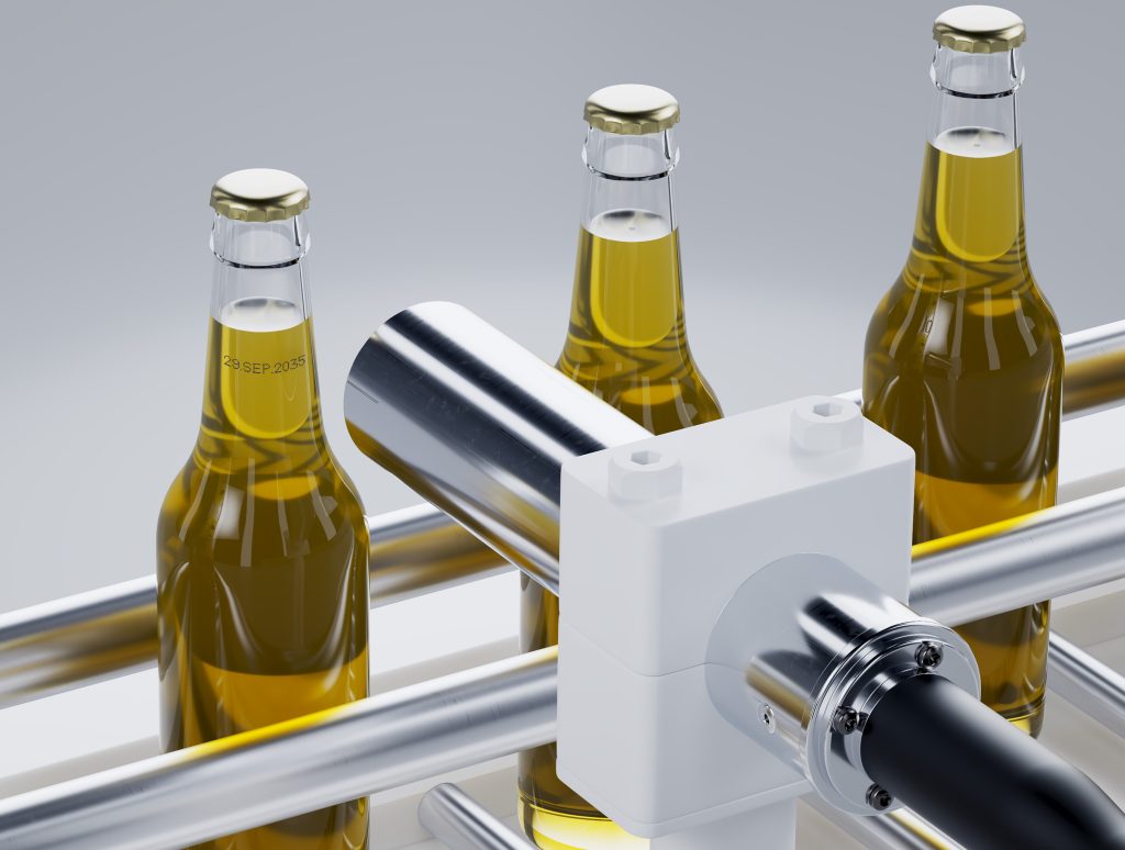 IQJET_in_operation_bottle_printing